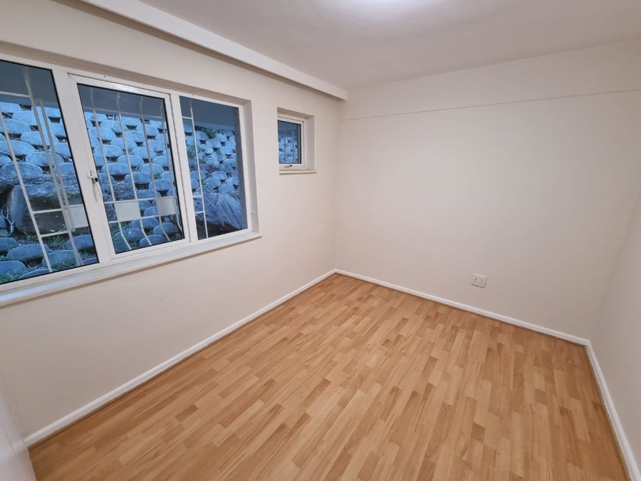 3 Bedroom Property for Sale in Vredehoek Western Cape